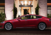 Viele Elektroautos fahren bereits laut- und weitgehend emissionslos. Die meisten davon sind von Tesla. Grund genug für eine Testfahrt mit Musks Gefährt.