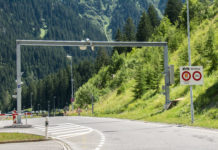 RhB: Mehr Sicherheit am Vereinatunnel Autoverlad am Vereina