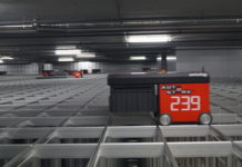 Weitere Verzögerung bei Competec-Neubau Roboter im Logistikzentrum
