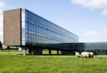 B & O partnert mit Apple Hauptsitz von B & O