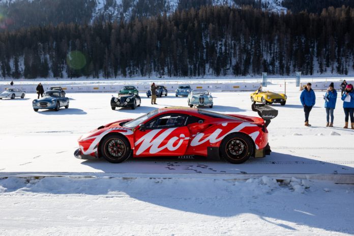 Oldtimer auf dem St. Moritzer See.