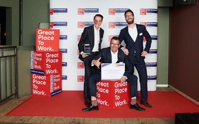 Opera_GPTW 3 Personen, die ausgezeichnet wurden