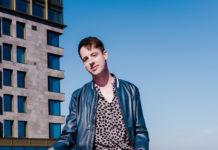 Bürgenstock setzt mit Konzertreihe auf junge Talente Jesper Gasseling auf einer Treppe