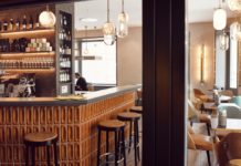 THE LOBBY mit visionärem Konzept Lobby des Hotel Opera