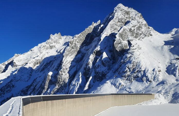 ewz_Albigna_Solar_Winter