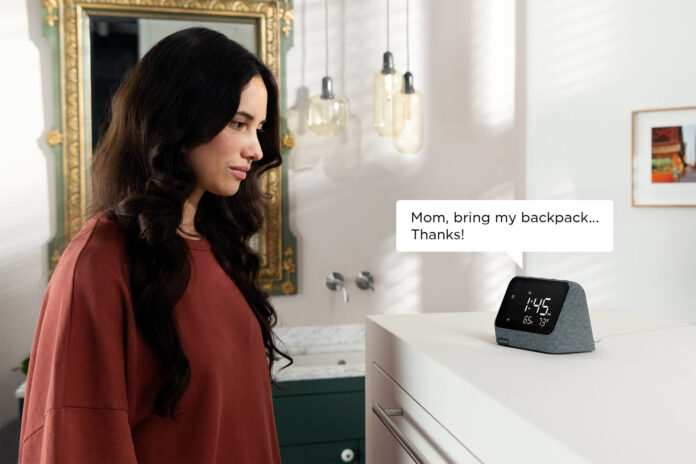 Lenovo Smart Clock Essential mit Alexa_Lifestyle_04