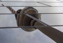 Über 40 Foto-Workshops an der Berliner Photoweek Fernsehturm / © Lars Poeck