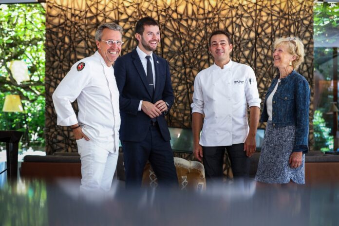 1bwtH5SQ_Easy-Resize.com