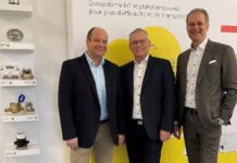 NeoVac verstärkt Präsenz in der Westschweiz Oliver Schlottmann, technischer Verkaufsberater, Marc Vuilleumier, Directeur régional Westschweiz, und Patrik Lanter, CEO der NeoVac Gruppe, in der neuen Niederlassung in Meyrin GE (von links). Quelle: NeoVac.