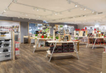 Kuhn Rikon mit 1. Brand Store in Altstadt Zürichs