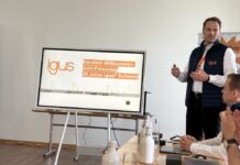 igus Schweiz feiert 20jährigen Geburtstag Markus Nork vom International Group Development der igus GmbH stellte die neuen Lösungen und Visionen der igus vor. Quelle: insidenews.