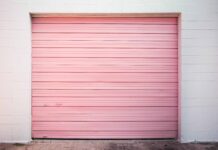 Yale steuert Garagentore per App