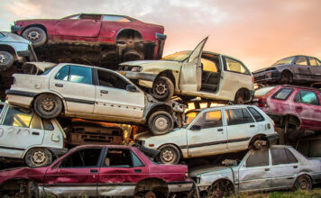 Kreislaufwirtschaft im Automobilsektor muss gefördert werden Dank neuer, von der EU vorgeschlagenen Massnahmen könnten wertvolle Materialien in Altfahrzeugen in grossem Umfang wiederverwendet und recycelt werden. «Vorbild» waren Schweizer Bestimmungen. Foto: AdobeStock