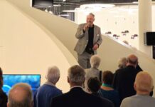 Klangformat feierte 100 Jahre Loewe Christian Alber, COO von Loewe, begrüsste die Gäste.Quelle: zVg