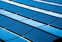 Infomaniak nimmt zwei Solarkraftwerke in Betrieb Eines der Meyer Burger Solarkraftwerke von Infomaniak. Quelle: Infomaniak