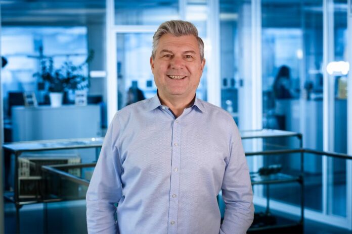 Markus Dillinger - Head of Test Engineering Variosystems Europe Markus Dillinger ist seit 1. Mai Head of Test Engineering Variosystems Europe bei Variosystems.