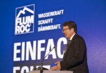FLUMROC weiht weltweit einzigartigen Elektroschmelzofen ein