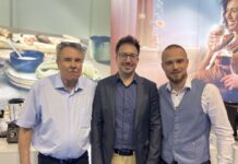 Sertronics präsentierte an der Home Fair zahlreiche Neuheiten Foto: Sertronics- und Versuni-Team. Rechts im Bild Amel Mahmuljin.