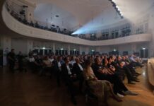 InfoGuard zeigte auf, wie Hacker KI und Deepfakes nutzen Die 14. InfoGuard Security Lounge war mit hochkarätigen Referenten und über 750 Gästen gut besetzt. Quelle: Infoguard.