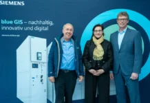 Siemens unterstützt klimafreundliche Energieverteilung in Davos Foto (v.l.n.r.) Andy Kollegger, CEO der EWD, Valérie Favre-Accola, Statthalterin von Davos, Matthias Rebellius, CEO Siemens Smart Infrastructure und Vorstandsmitglied derv Siemens