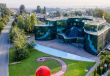 Abacus verleiht Platin-Partnerstatus Quelle: Abacus