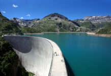 Wie eine nachhaltige Energieversorgung möglich ist Stauseen, wie der Lac d'Emosson in Wallis, sind wichtig für die Energieversorgungssicherheit der Schweiz. Aber auch thermische Speicher und Batterien werden in Zukunft eine Rolle spielen. Bild: Adobe Stock