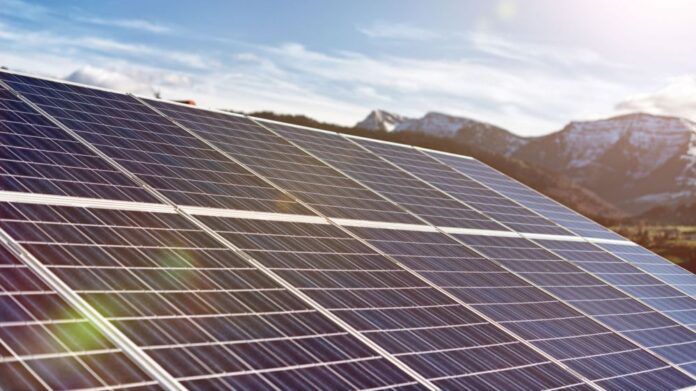 SENS-eRecycling-Photovoltaik-Berge-kl Quelle: pv-circle.