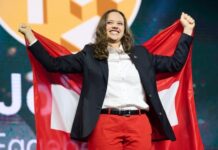 Elektroinstallateurin aus Beckenried/NW Vize-Europameisterin Fotoquelle ETI.swiss: Jana Gander holt Silber ander Siegerehrung in Herning/Dänemark