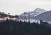 Wieso wir das Stromabkommen mit der EU brauchen Freileitung im Albulatal (Foto Swissgrid)