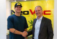 NeoVac heisst die neue Main-Partnerin von Noè Ponti Patrik Lanter (re.), CEO der NeoVac Gruppe, und Noè Ponti freuen sich über die offizielle Partnerschaft. Bild: NeoVac.