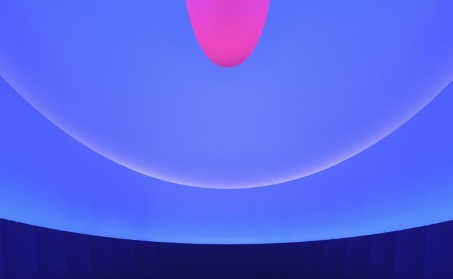 Foto Zumstein: Lichtraum Skyspace «Sustenance 2024» im KISP Foto Zumstein: Lichtraum Skyspace «Sustenance 2024» im KISP