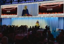 ICT-Networking Party bot gruselige und tierische Einblicke Quelle: Markus Senn