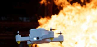 Was Drohnen im Brandfall alles können Die FireDrone ist die erste Drohne, die extremer Hitze trotzt. Künftig soll sie Daten direkt aus Gefahrenzonen senden. Quelle: EMPA