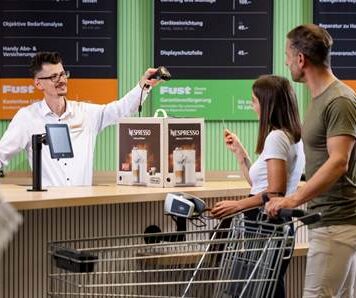 Das Recyclingsystem für Elektrogeräte Der Grossteil der Schweizer Hersteller und Importeure von Elektrogeräten nimmt seine Verantwortung wahr und finanziert das Recycling ihrer auf den Markt gebrachten Elektrogeräten in der Schweiz mit. Das Modell funktioniert aber nur, wenn sich alle Marktteilnehmer beteiligen. Quelle: zVg.