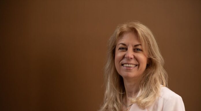 Ex-Google-Managerin Evelyn Leu lanciert Anlaufstelle für KI-Kompetenz Initiantin und Co-Gründerin Evelyn Leu